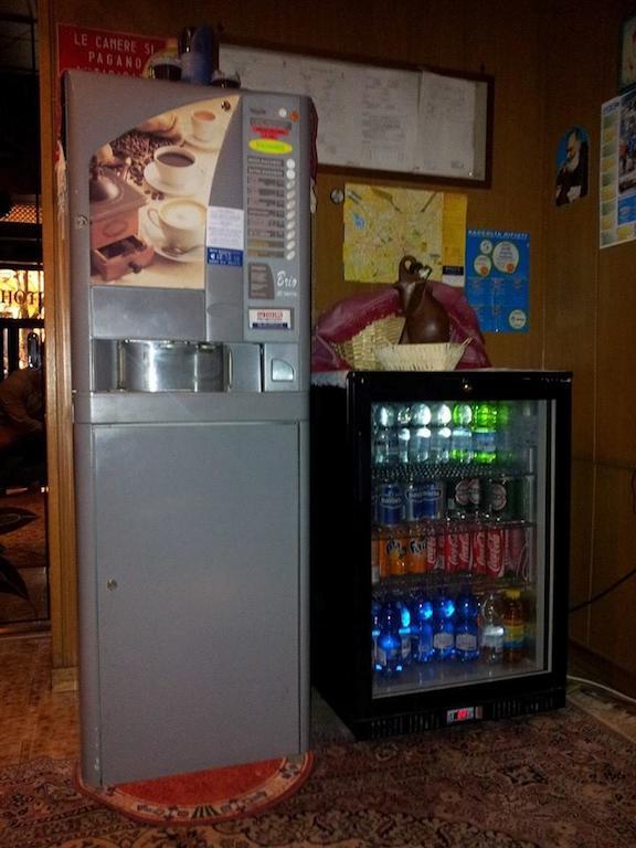 Hotel Acapulco ミラノ エクステリア 写真